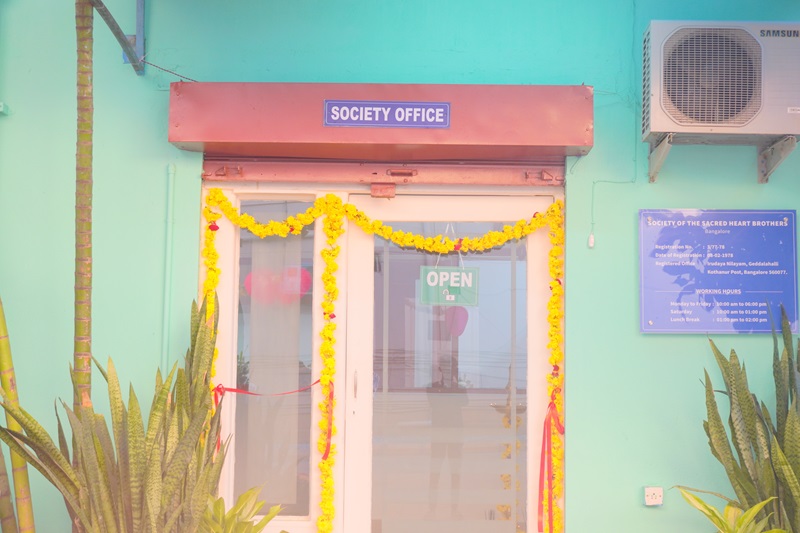 society-office-7